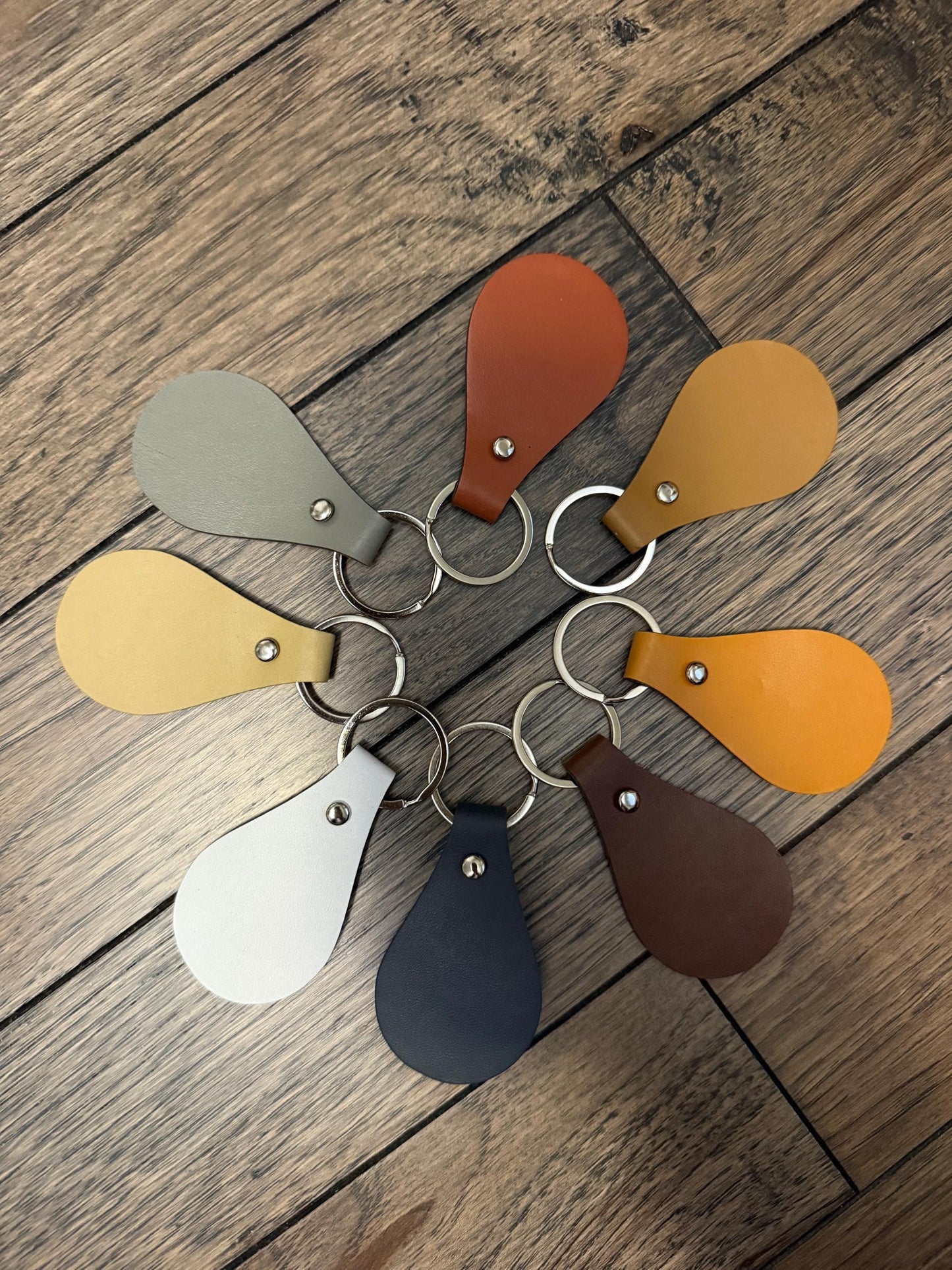 Personalized PU Leather Keychain: Custom Engraved Monogram - Grit & Grain