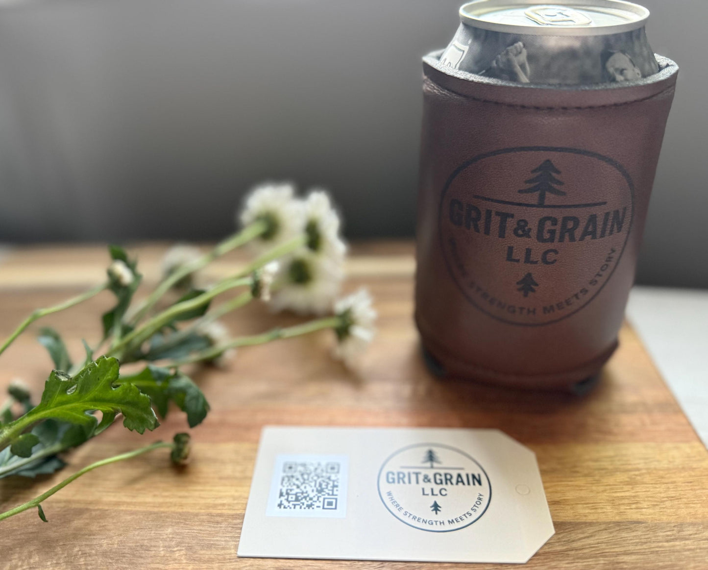 Custom Engraved PU Leather Can Cooler: Personalized Wedding & Business Gift